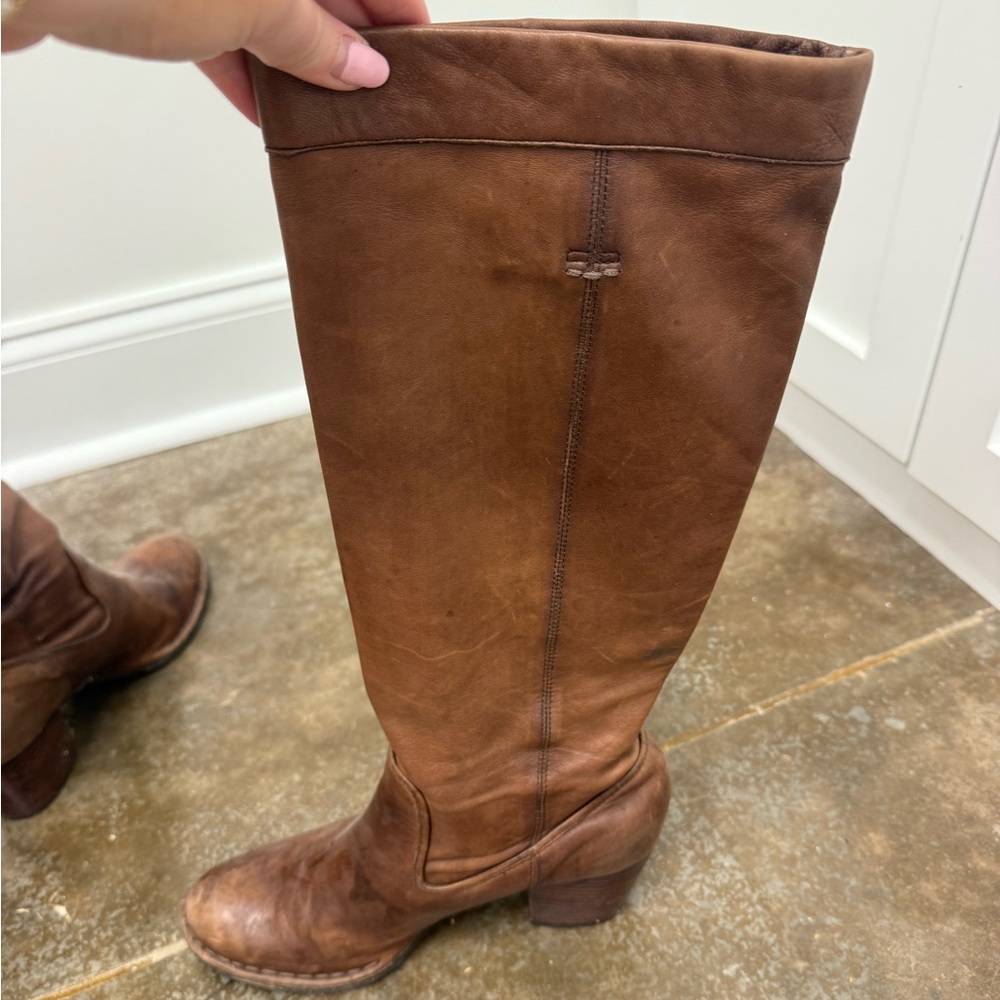 Women’s Frye Co. Rory Scrunch - Picture 5 of 13
